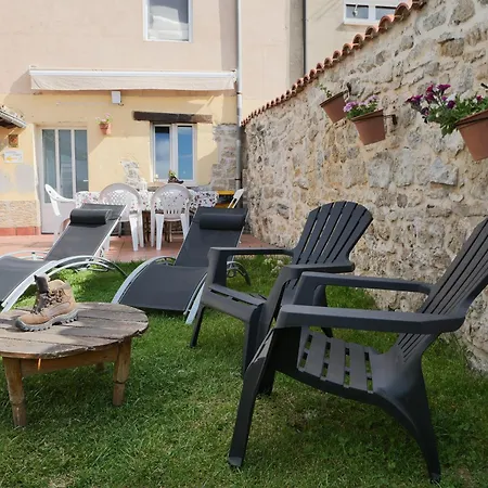 El Alfar/pilgrim * Hornillos del Camino